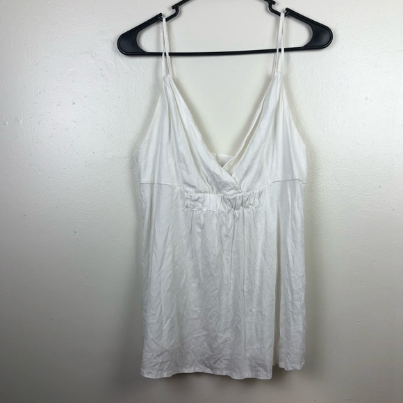 Theory Tops - Cute Perfect for Summer White Theory Top